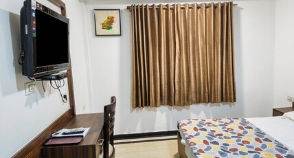 Hotel Sagar Room Type - Deluxe Room - AC