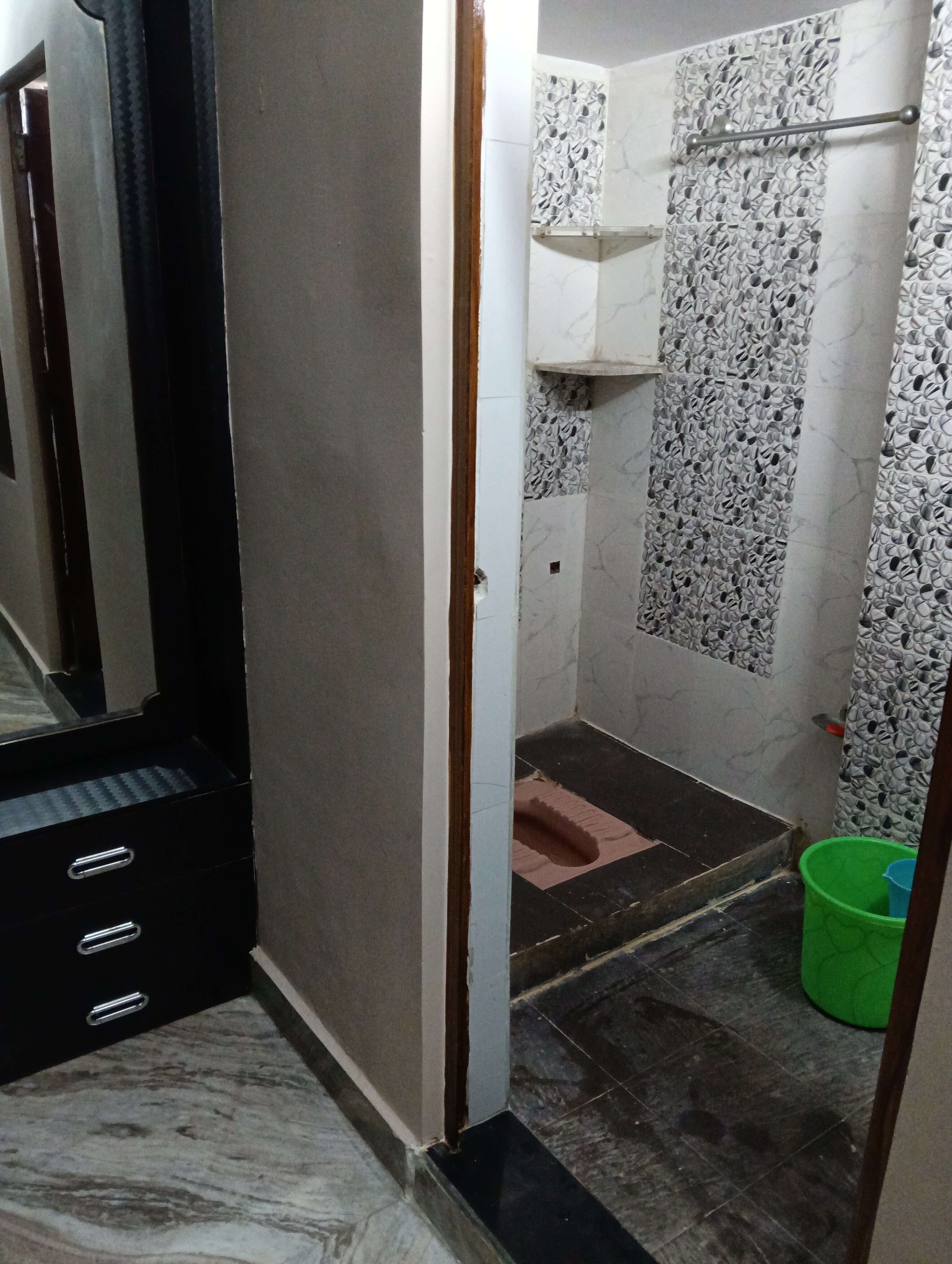 Shree Narayana Guest House - Tap to explore photos