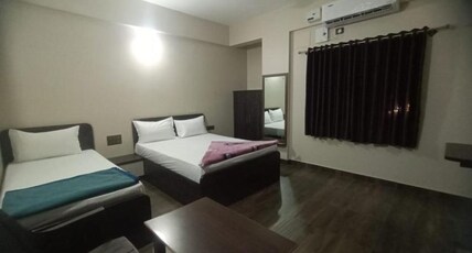 HONNASIRI RESIDENCY Room Type - 2 BED NON AC ROOM