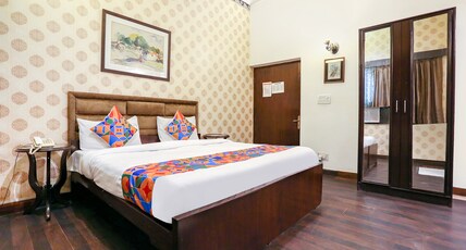 FabHotel Pulse Impulse Room Type - Deluxe Room