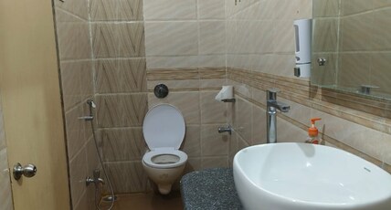 DELUXE KRISHNA SEA VIEW Room Type - AC Deluxe Room (Non Sea View)