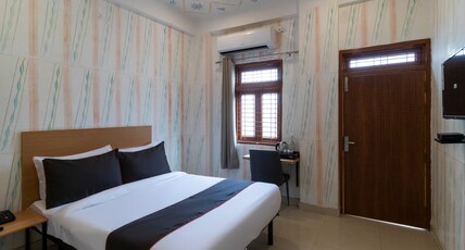 Collection O PRANJUL INN Room Type - Classic