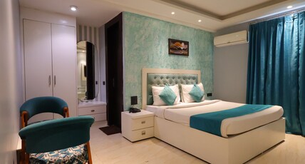 Hotel VS Residency Medanta Room Type - Suite Room