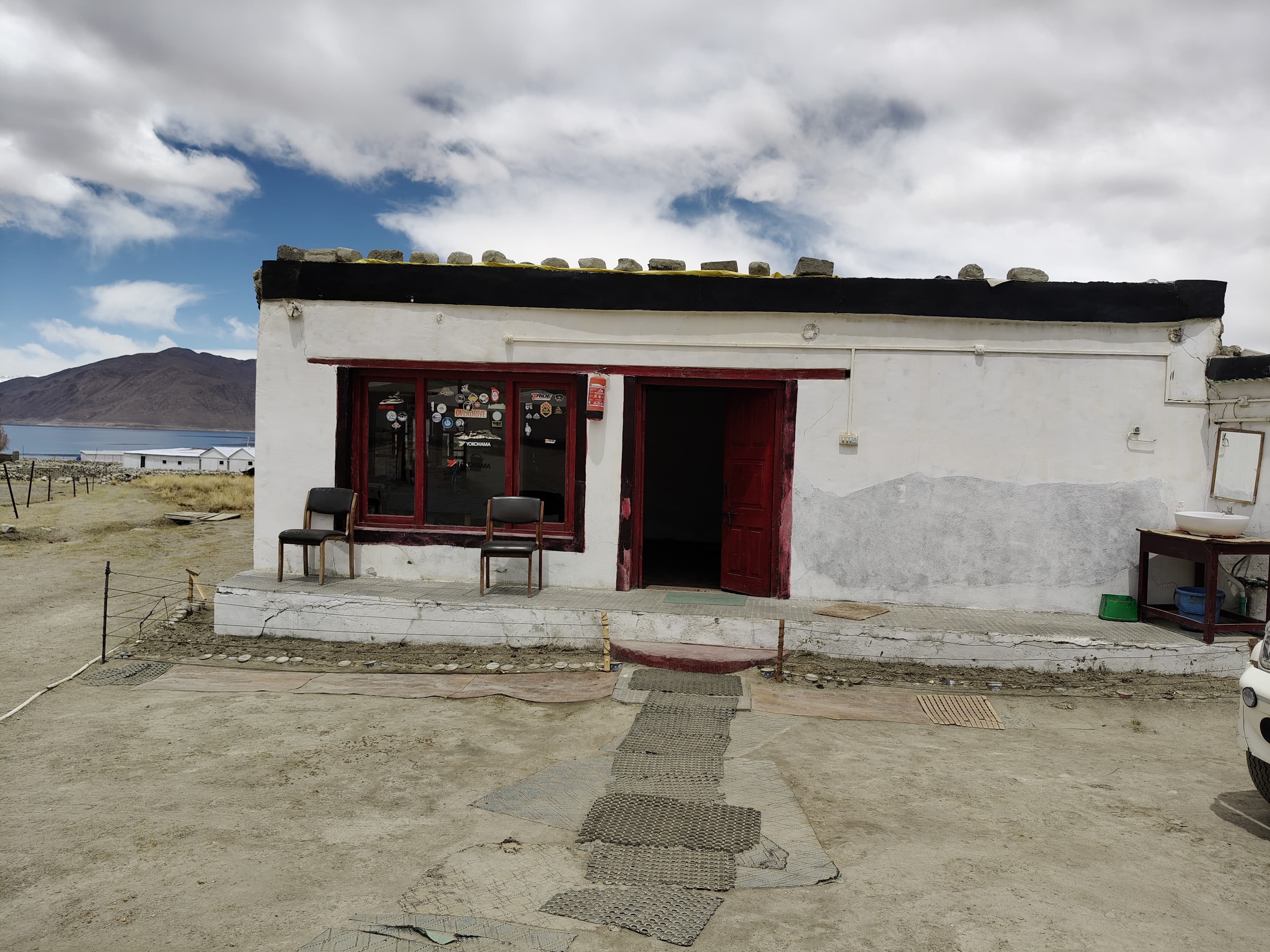 Pangong Sarai Pangong - Tap to explore photos