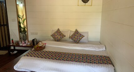 Alampat Nest Farmstay Room Type - Pool/Valley View