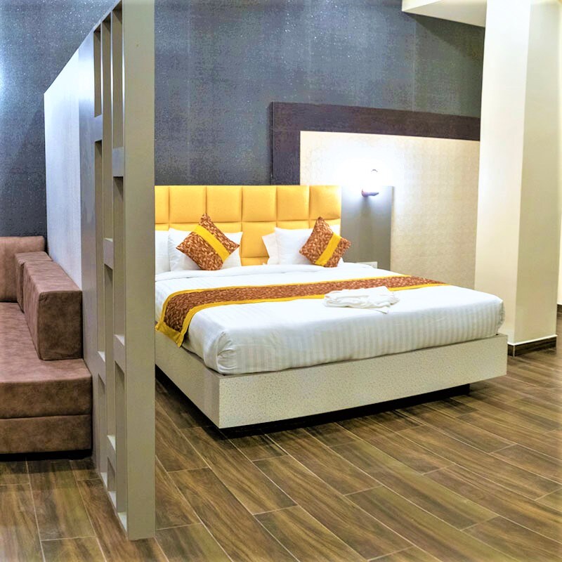 HOTEL THE GRAND RADHE SHYAM - Tap to explore photos