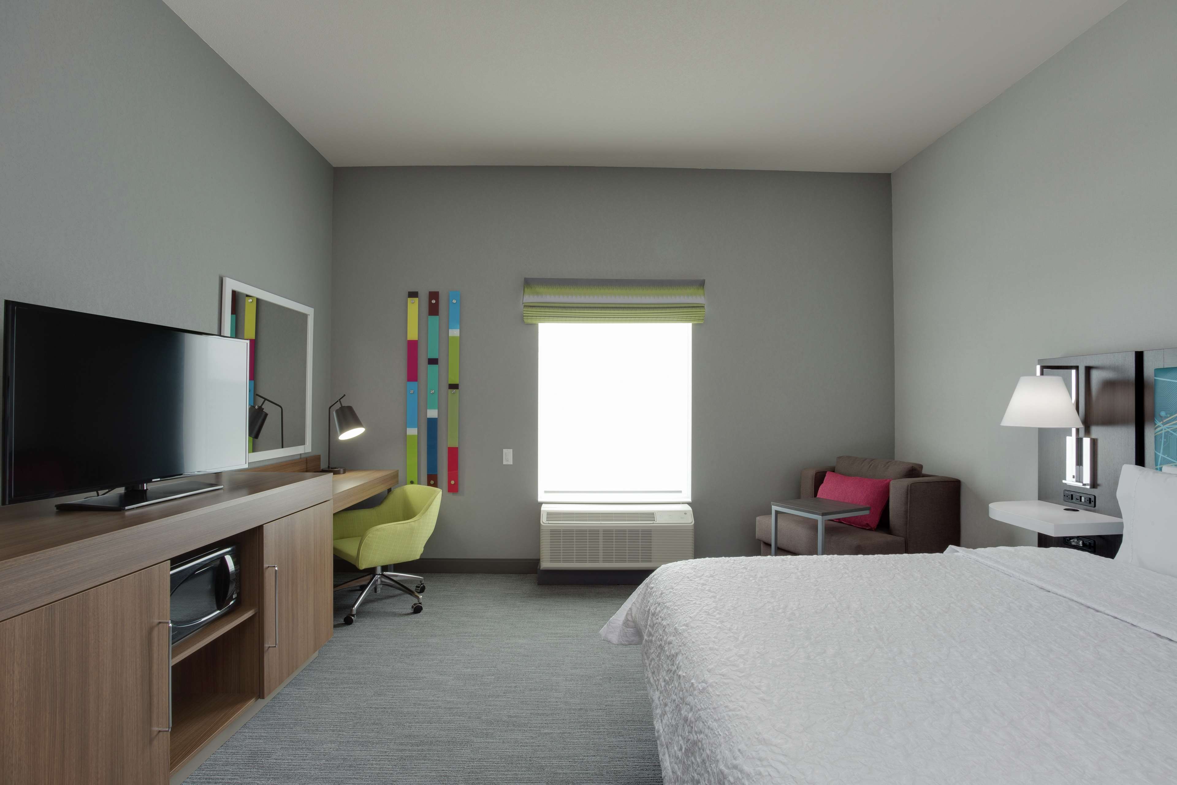 Hampton Inn Ft Lauderdale Pompano Beach FL - Tap to explore photos