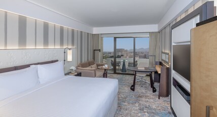 InterContinental MUSCAT Room Type - 1 King City View Top Floor Balcony