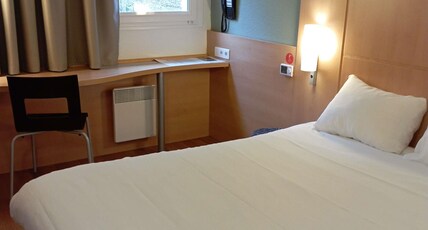 Ibis Fourmies Room Type - Standard Room with 1 double bed
