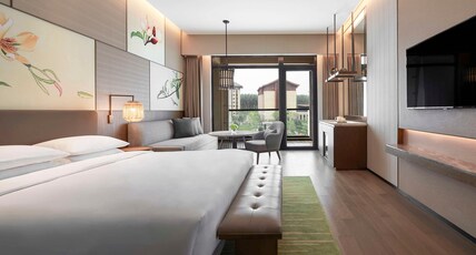 Hyatt Regency Beijing Shiyuan Room Type - 1 KING BED GARDEN VIEW