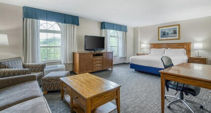 SureStay Plus Hotel by Best Western Elizabethtown Hershey Room Type - 1 King Bed, Non-Smoking, Jacuzzi Tub, Sofabed, Microwave And Refrigerator, High Speed Internet Acces SureStay Plus Hotel by Best Western Elizabethtown Hershey Room Type - 1 King Bed, Non-Smoking, Jacuzzi Tub, Sofabed, Microwave And Refrigerator, High Speed Internet Acces
