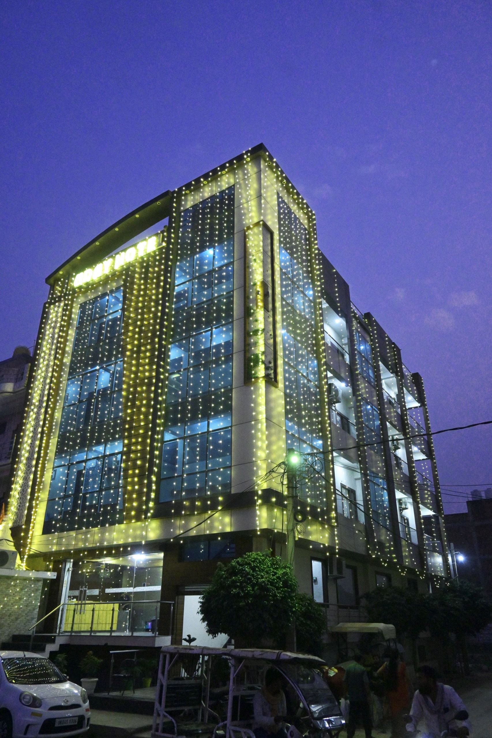 UDAYHOTEL - Tap to explore photos