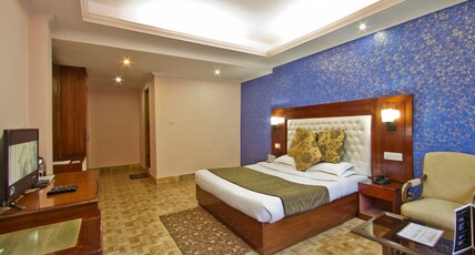 Royal Park Resorts and spa ( A River side Resort ) Room Type - Deluxe Room (without Balcony, AC and Heating)