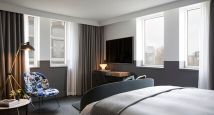 Kimpton De Witt Amsterdam, an IHG Hotel Room Type - 1 King Premium Street View