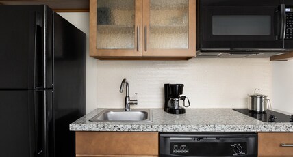 Candlewood Suites - Safety Harbor Room Type - 1 Bedroom Suite Mobility Accessible Roll In Shower