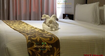 Arcot Woodlands Hotel Room Type - SUPERIOR KING SIZE BED ROOM