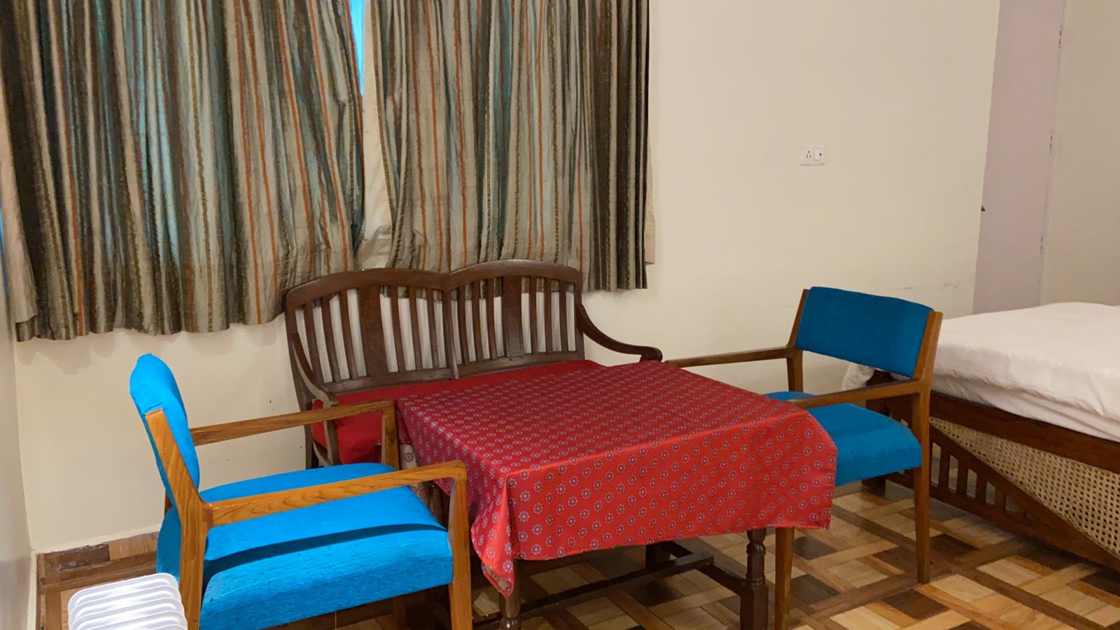 Herne lodge 2, Mussoorie - Tap to explore photos