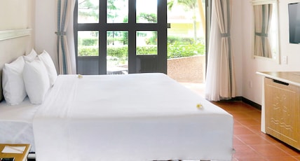 Sandy Beach Non Nuoc Resort Room Type - Family Bungalow with Garden View Sandy Beach Non Nuoc Resort Room Type - Family Bungalow with Garden View