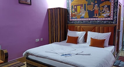 Hotel Dinantika International Room Type - PREMIUM DOUBLE