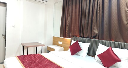 Hotel Vivank Kolhapur Room Type - Deluxe Room Hotel Vivank Kolhapur Room Type - Deluxe Room