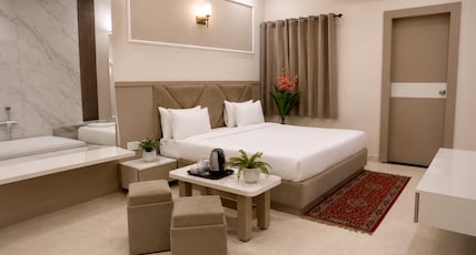 Hotel Nainas Palace Room Type - Super Deluxe Room Hotel Nainas Palace Room Type - Super Deluxe Room