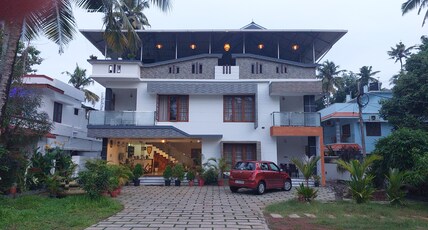 White House Residency Room Type - Standard Double Room with Balcony - NON AC