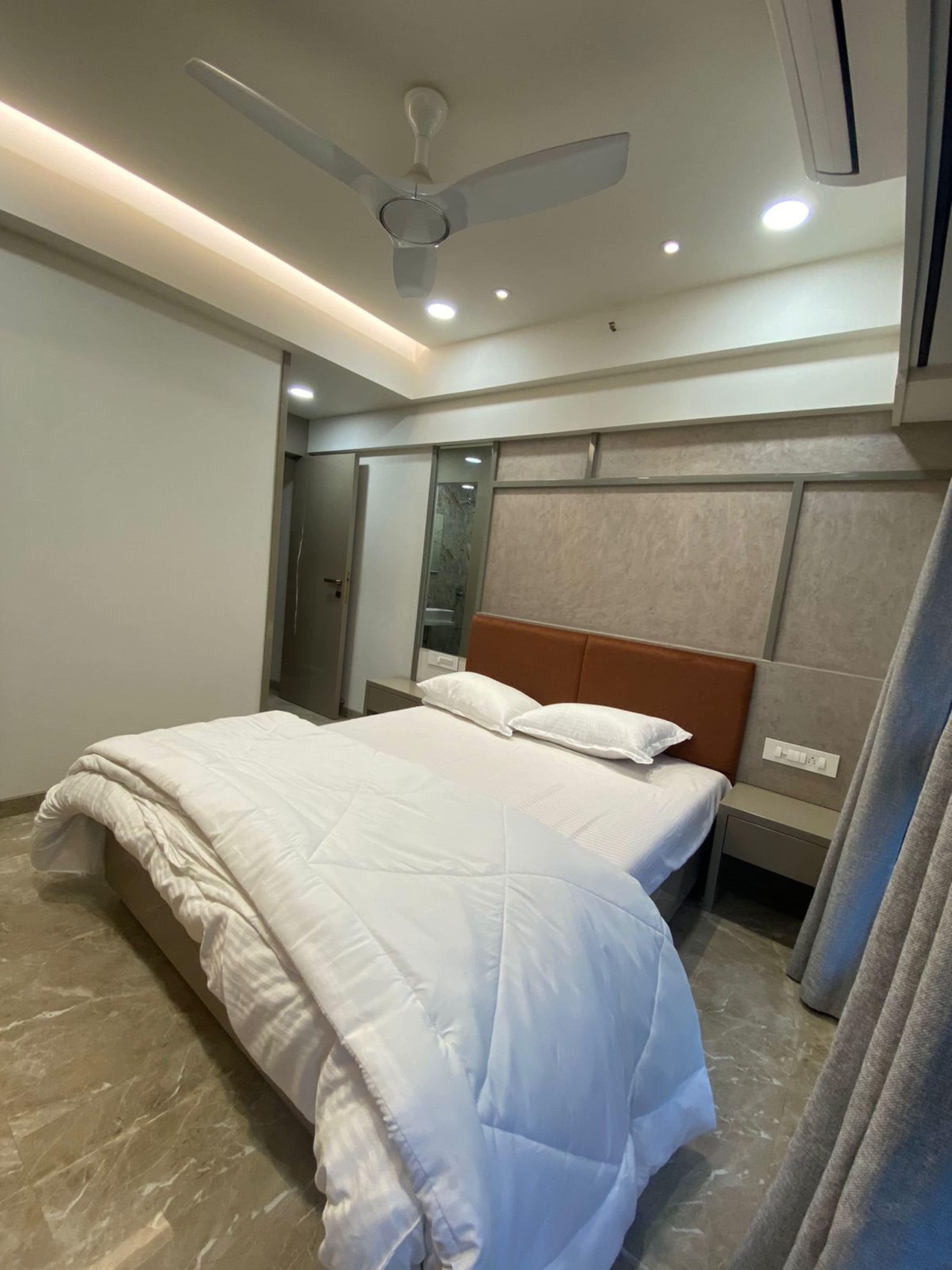 Downtown 1BHK Apartment - Tap to explore photos