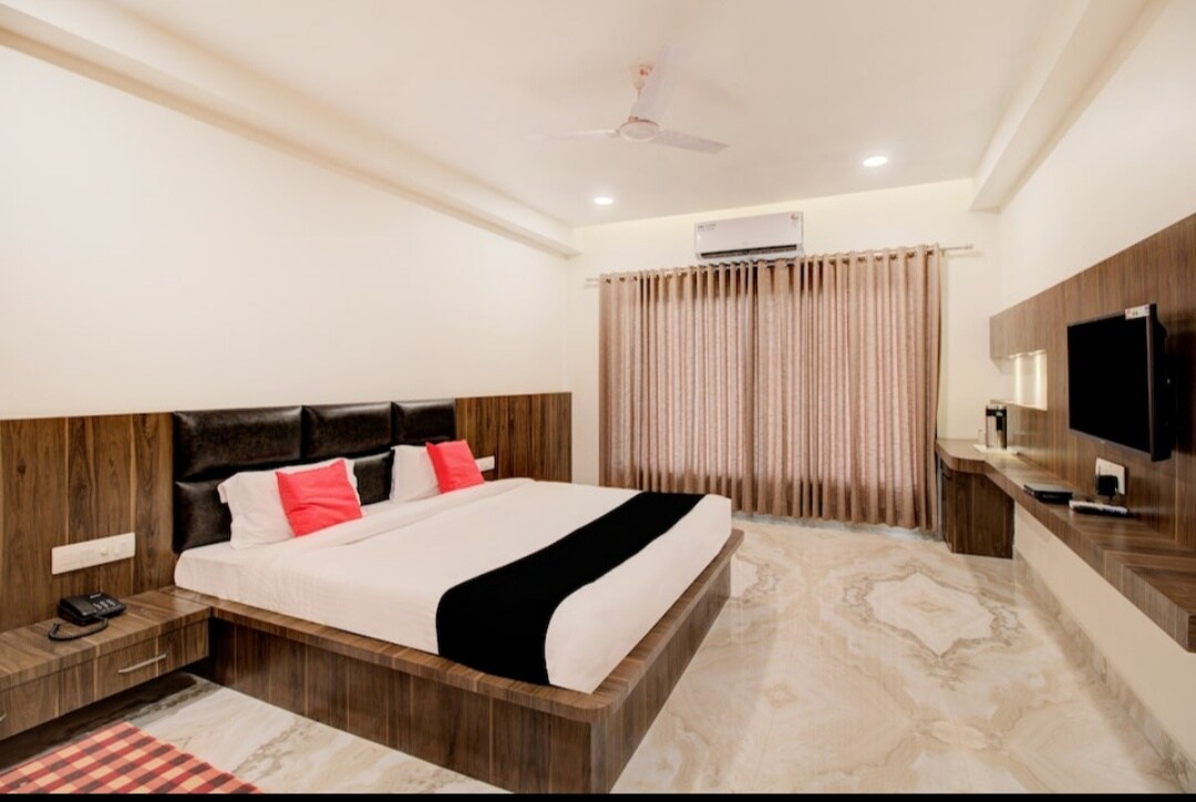 Hotel Krishnaraj - Tap to explore photos