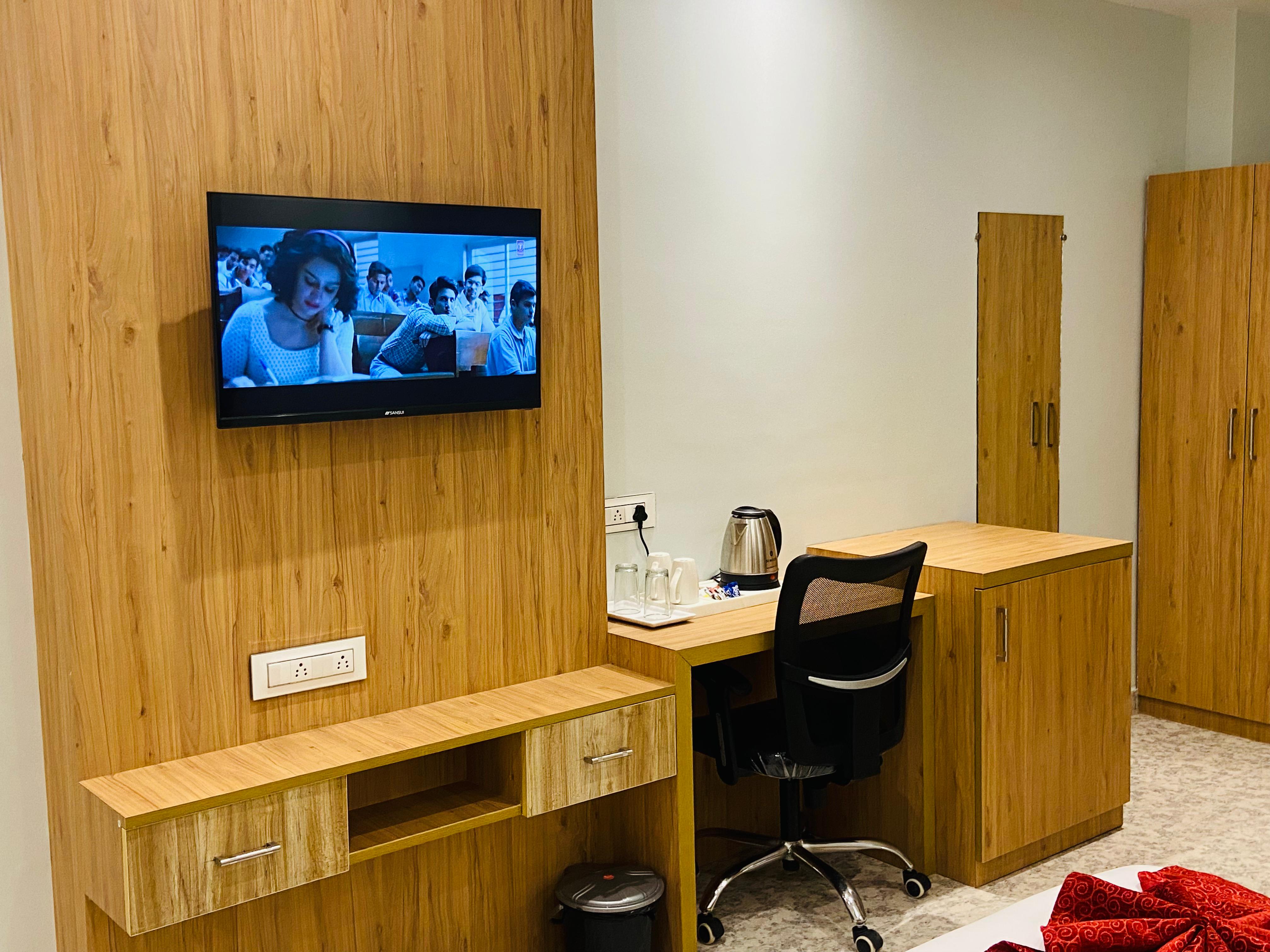 HOTEL RUDRA RESIDENCY PATNA - Tap to explore photos