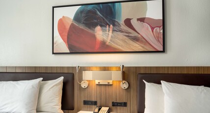 Hilton Garden Inn Chicago / Oak Brook Room Type - 2 QUEEN BEDS - TOP FLOOR