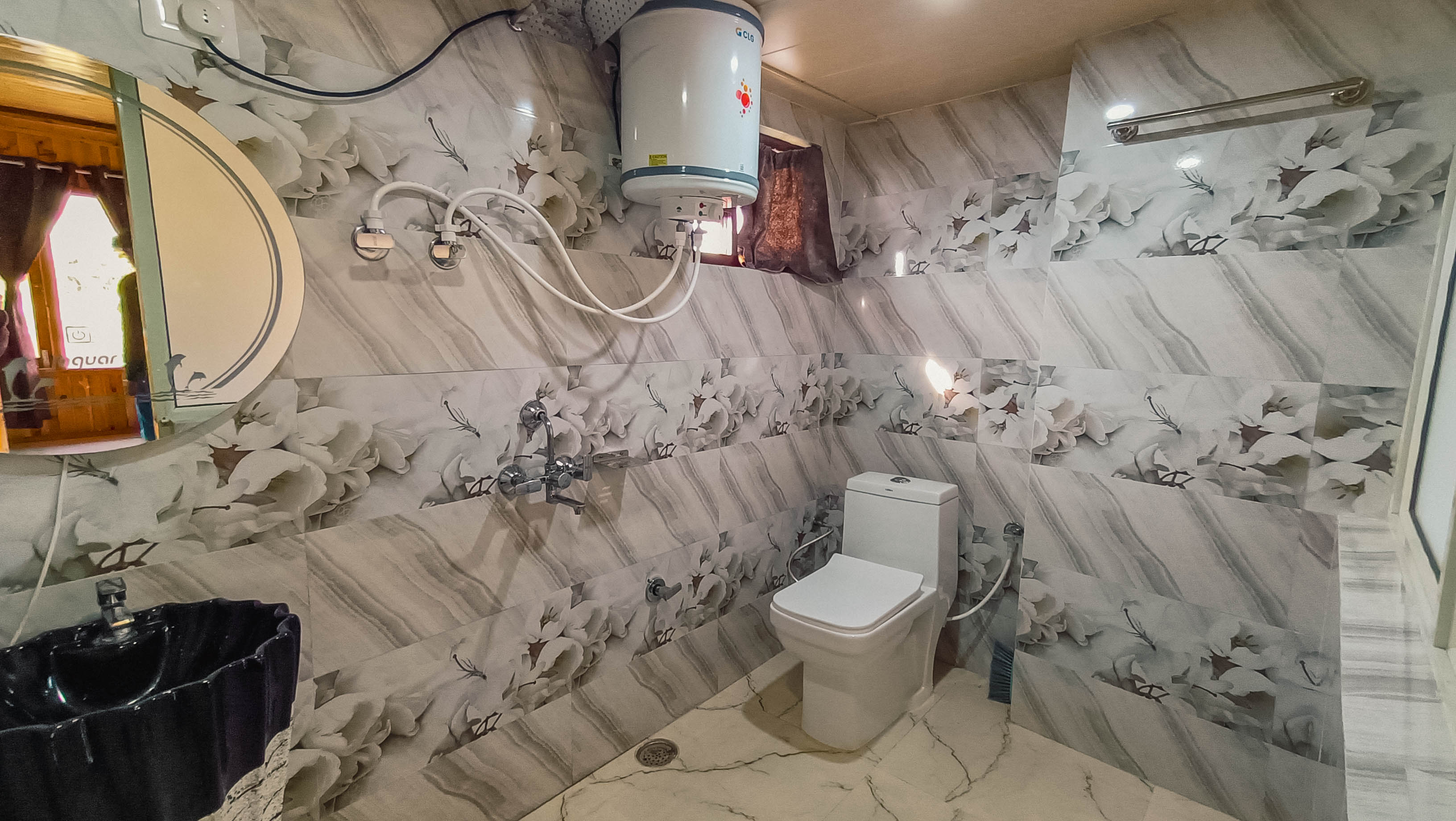 Forest Heaven Suite 1BHK - Tap to explore photos