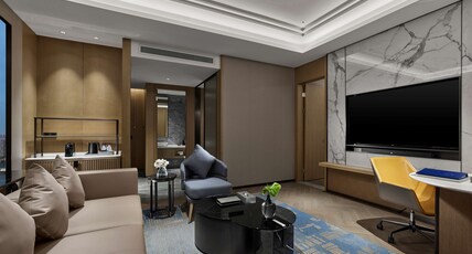 DoubleTree by Hilton Chengdu Riverside Room Type - KING DELUXE SUITE