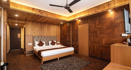 Hotel Apsara Pure Veg- 300 meters from Mall Road Room Type - Super Deluxe Room(Kanchenjunga Mountain View) Hotel Apsara Pure Veg- 300 meters from Mall Road Room Type - Super Deluxe Room(Kanchenjunga Mountain View)