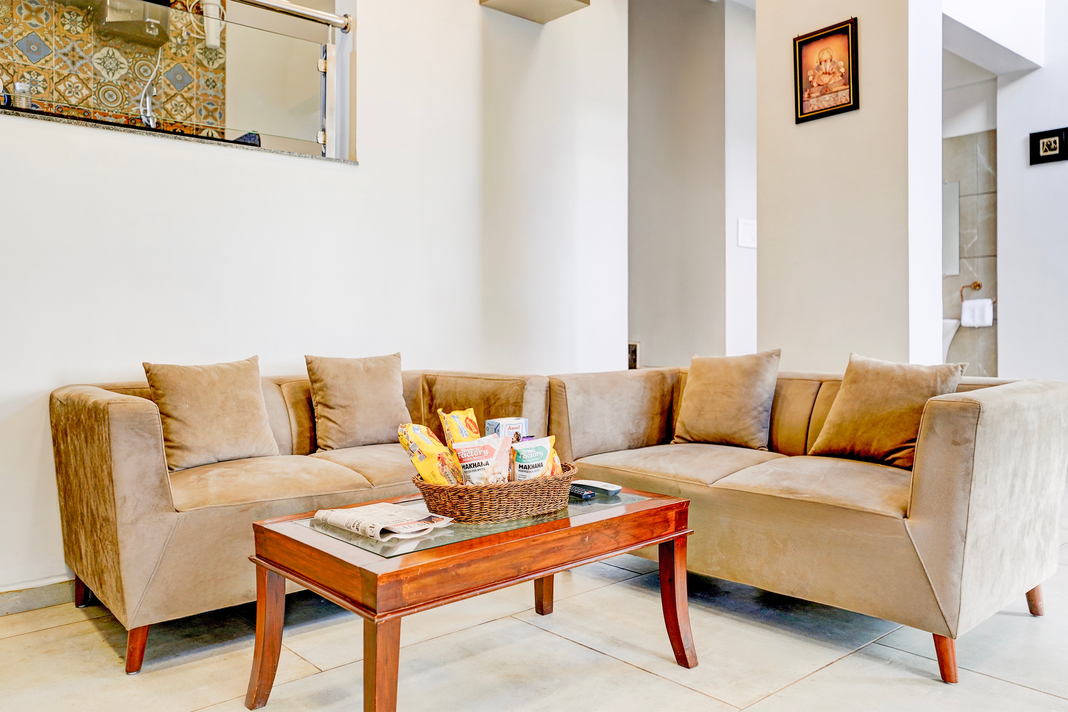 Serene 5 BHK Retreat with Private Pools - Tap to explore photos