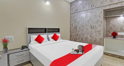 Hotel O I Care With Greenery Comforts Room Type - Classic