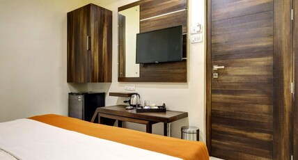 Hotel Lonavla Room Type - Super Deluxe - AC