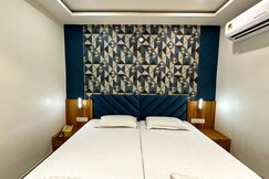 HOTEL HARMONY