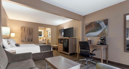 Best Western Plus Landing View Inn & Suites Room Type - Suite-1 King Bed, Non-Smoking, Executive Room, Sofabed, Full Breakfast