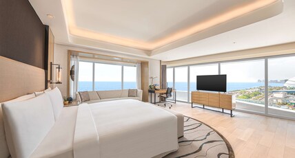 Conrad Manila Room Type - BAY VIEW KING PREMIER ROOM