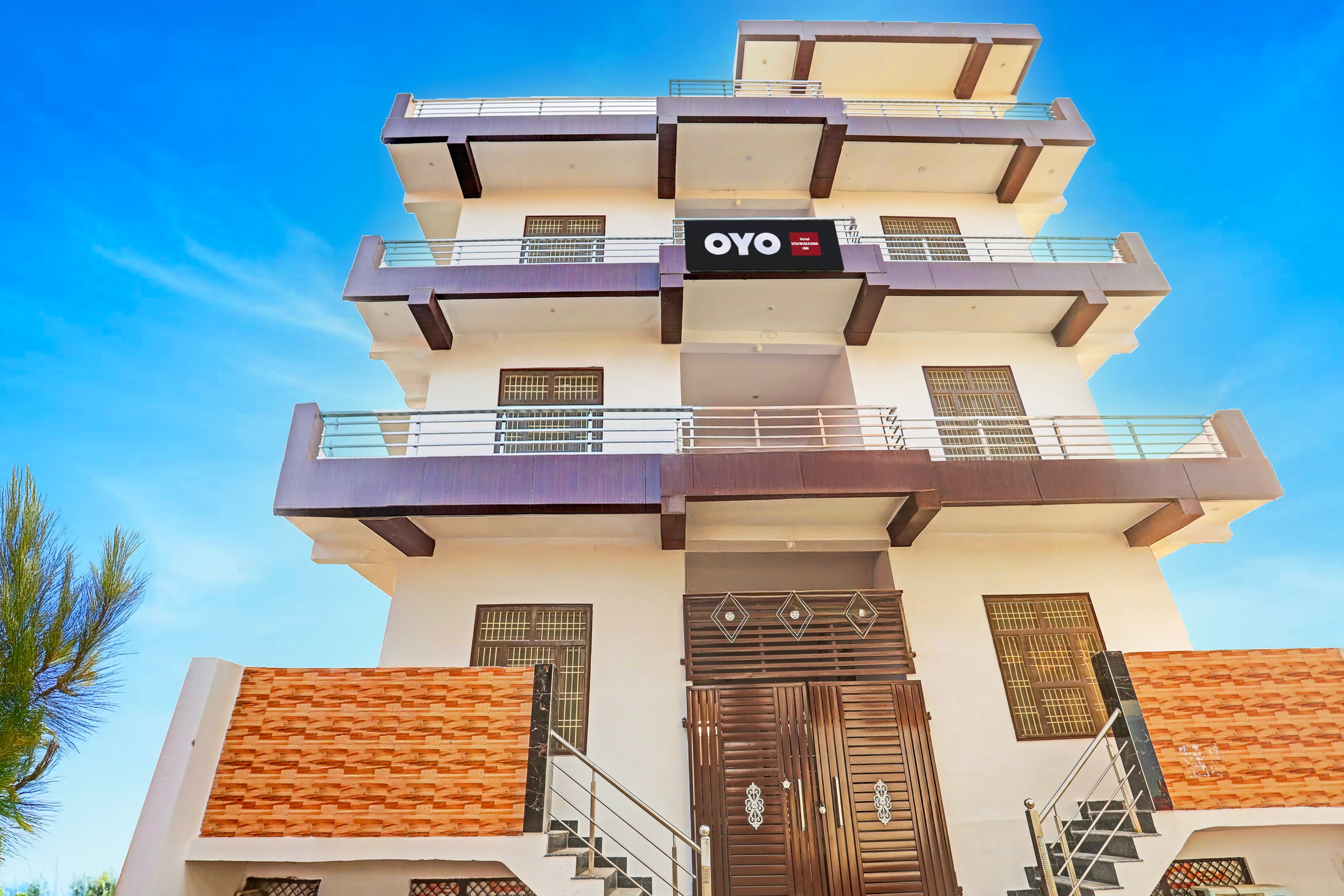HOTEL O VISHWAKARMA INN - Tap to explore photos