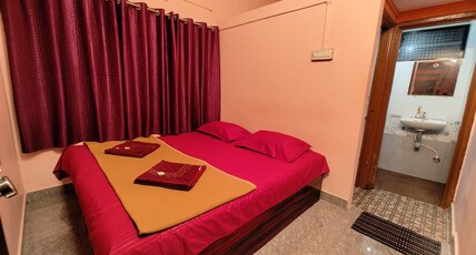 Dandeli Nature Edge Homestay Room Type - King size bed  couple room (2. Adults) 