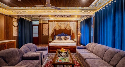 WelcomHeritage Kurki Palace Room Type - Maharaja Suite