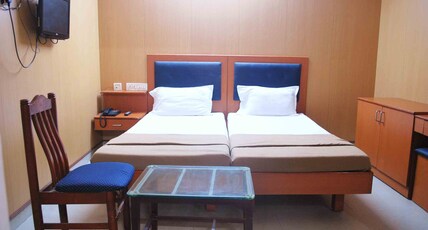 Central Lodge Deluxe Room Type - Deluxe A/C Room