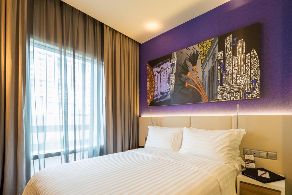 MERCURE SINGAPORE BUGIS - Tap to explore photos