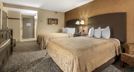 Best Western Plus The Normandy Inn & Suites Room Type - 2 Double Beds, Non-Smoking, Poolside, Duvets, Desk Best Western Plus The Normandy Inn & Suites Room Type - 2 Double Beds, Non-Smoking, Poolside, Duvets, Desk