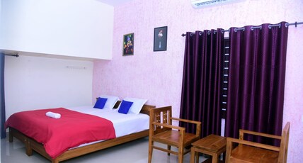 Red Poppy Home Stay Room Type - Deluxe Non AC Double Room