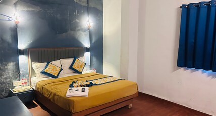 Hotel Cozy Inn Room Type - Deluxe Room