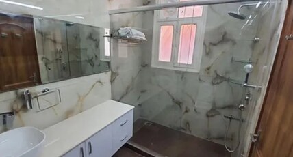 Via Golden Gate Stayz Room Type - Deluxe Room