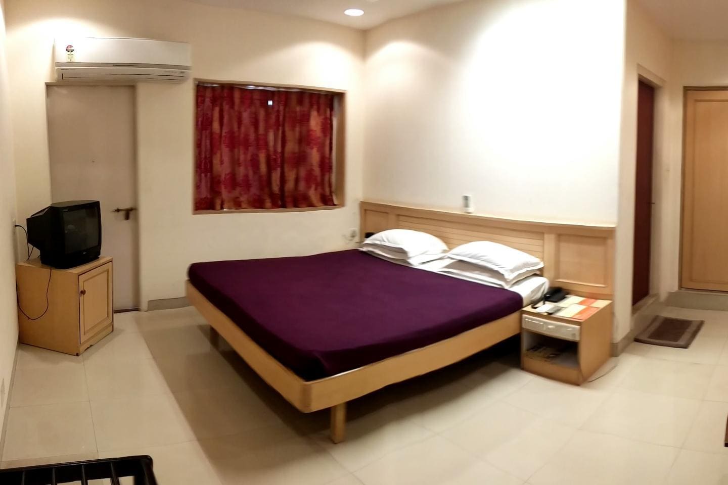 Hotel Sadanand - Tap to explore photos