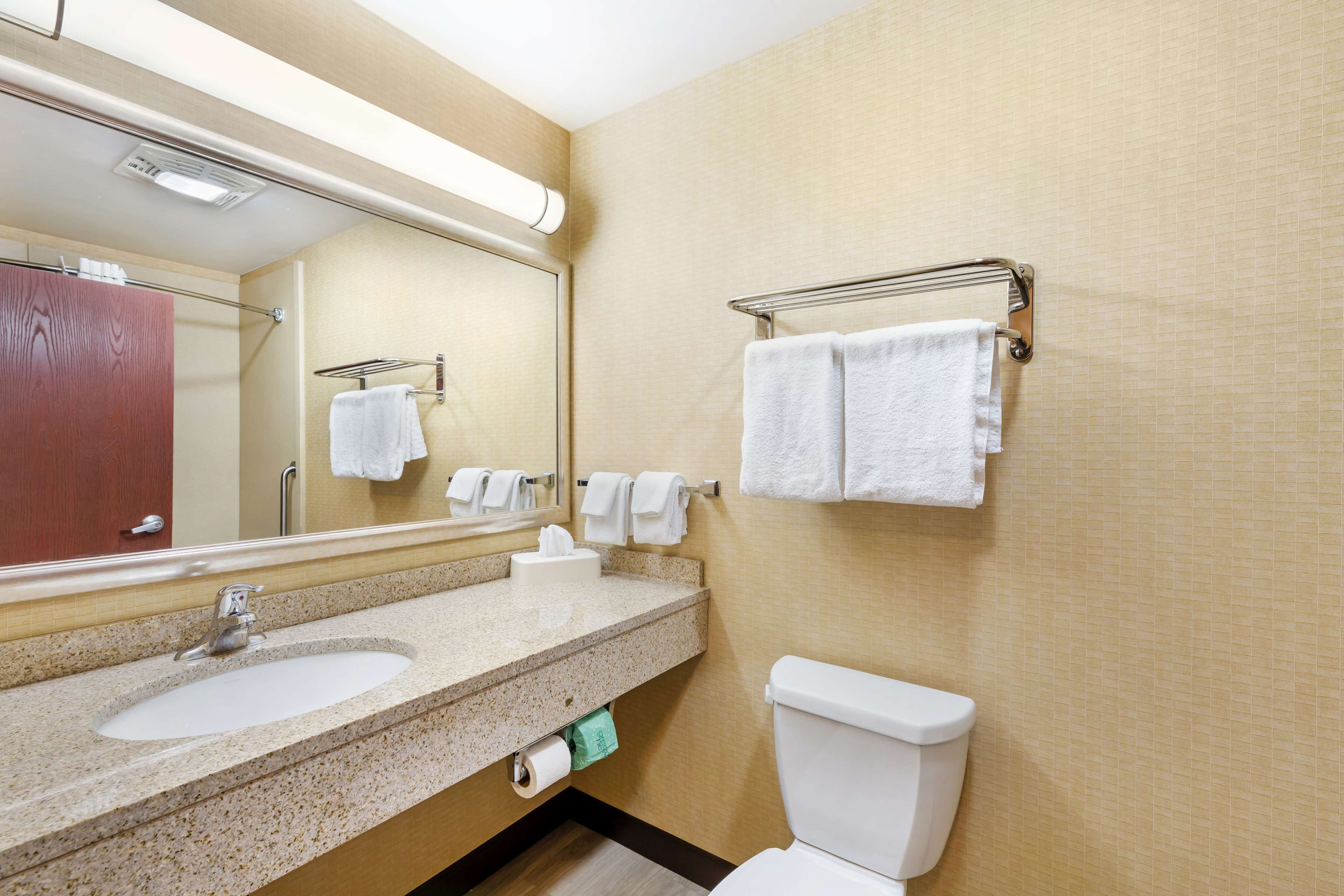 Best Western Plus Victor Inn & Suites - Tap to explore photos